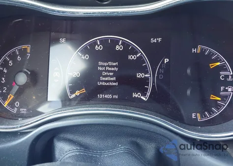 2016 Jeep Grand Cherokee Overland z USA, uszkodzony, nr VIN 1C4RJFCG7GC461690